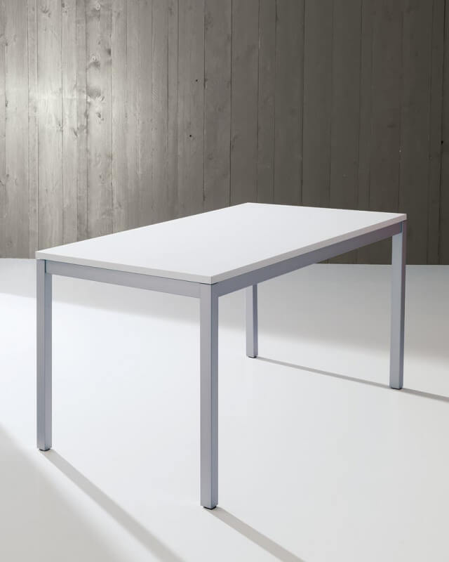
<span>Стол Diesis от Bontempi</span>

