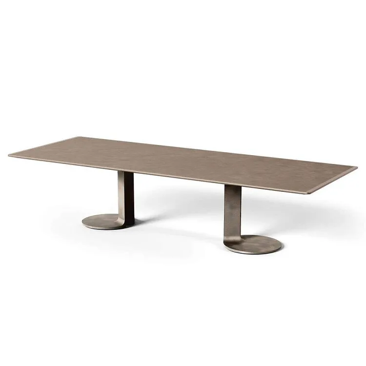 
<span> Стол TL59 от Cassina</span>
